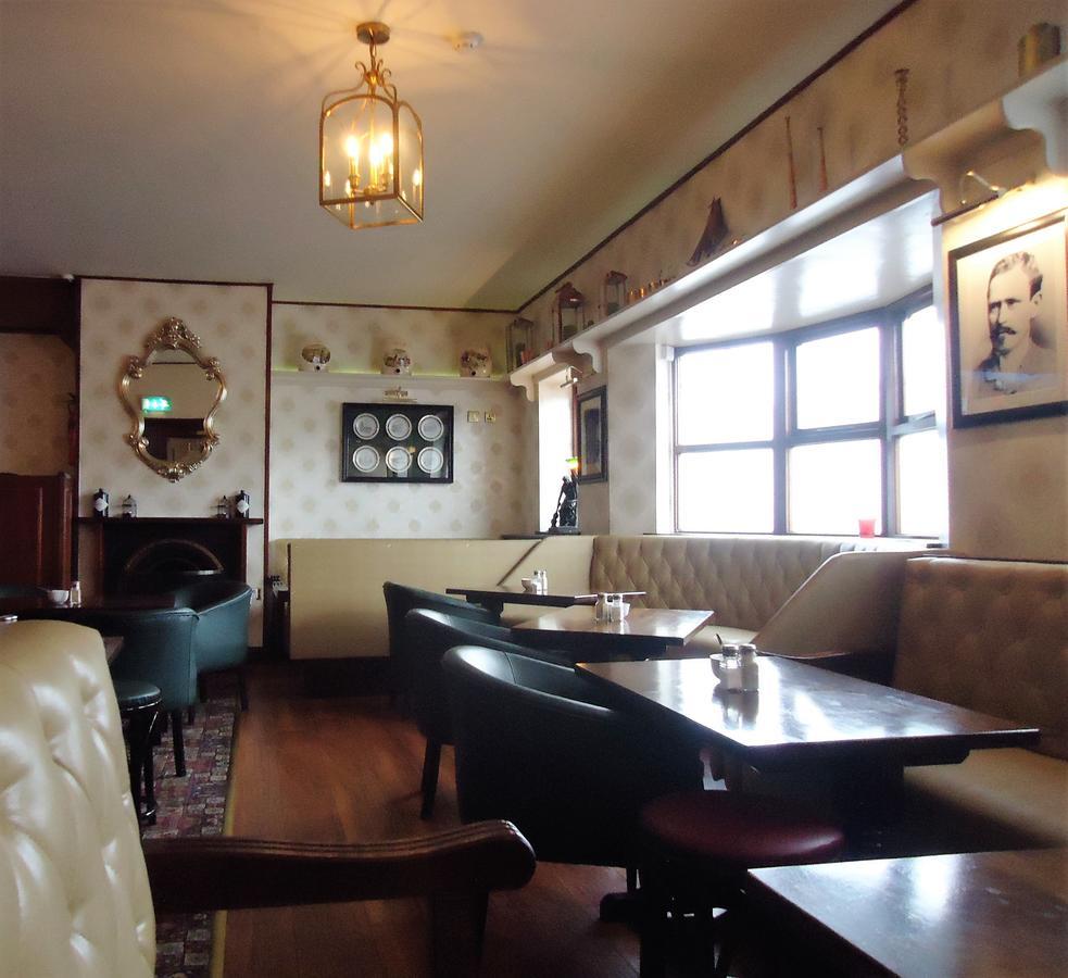 Templemore Arms Hotel Екстериор снимка
